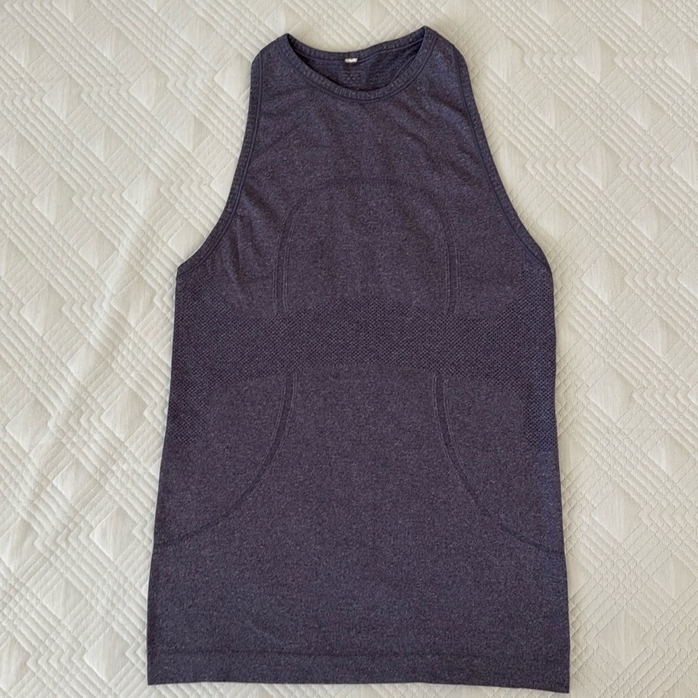 Lululemon Swiftly Tech Racerback Tank High Neck in Dark Grape Size 6